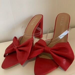 Red Bow Heels